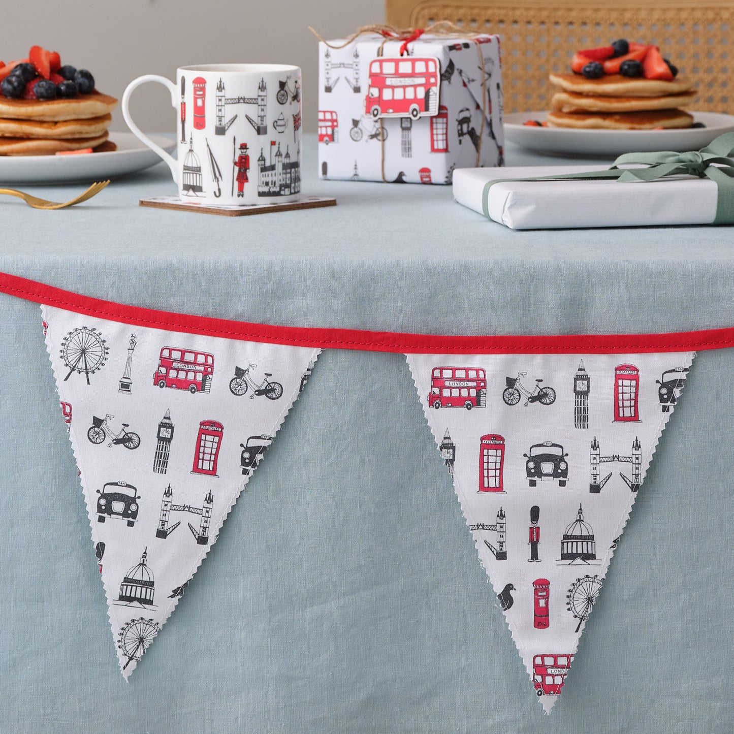 London Icons Cotton Bunting